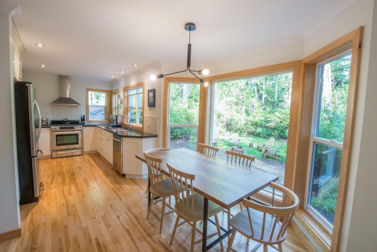 Hôtel Chesterman Hideaway à Tofino Extérieur photo